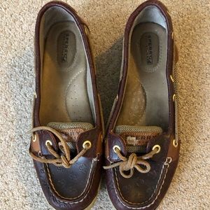 Sperry boat shoes size 8